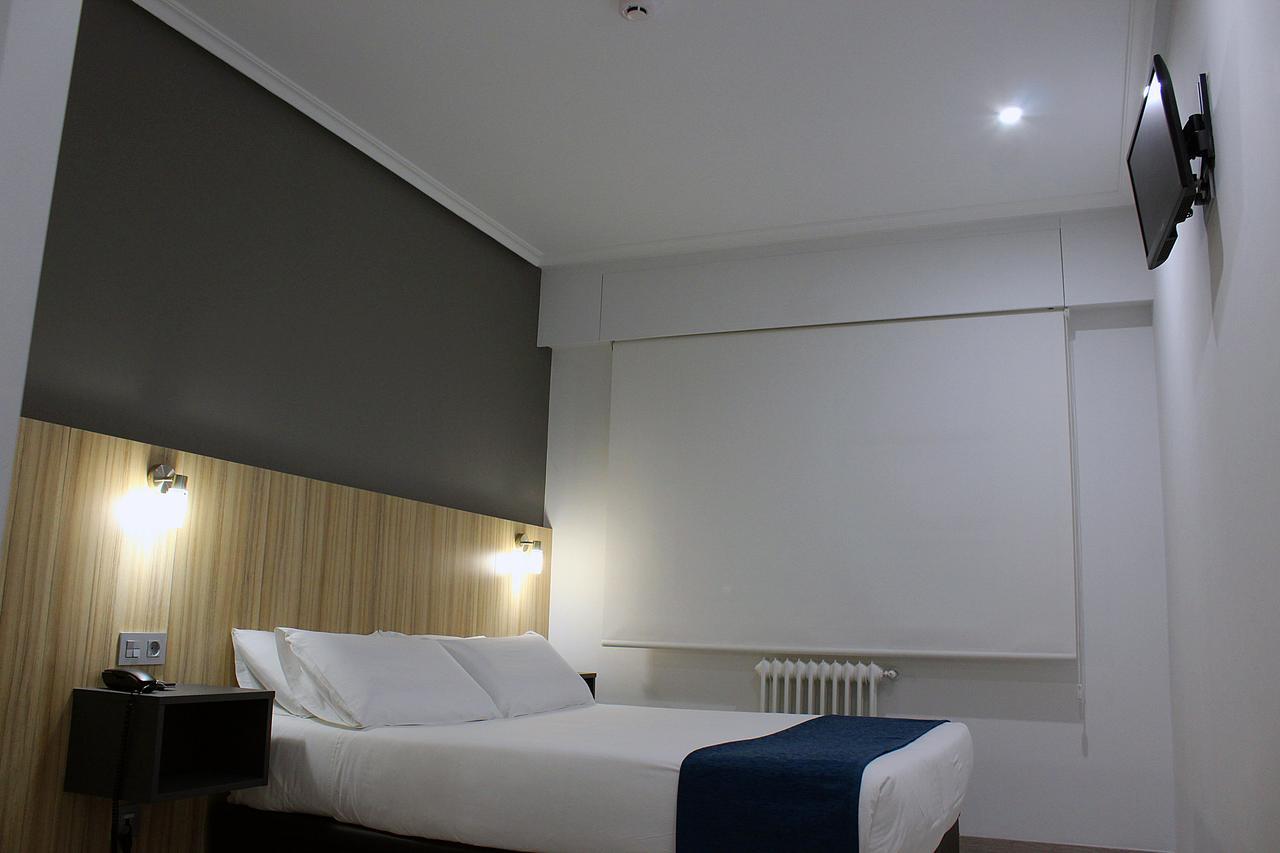 Hotel Altiana Ourense Exterior foto